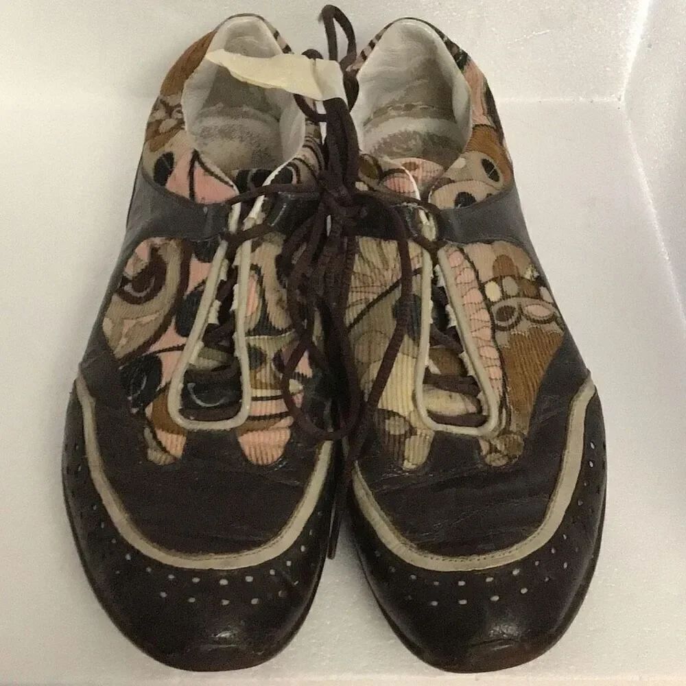 Awesome and stylish shoes by Emilio Pucci European ladies 40 USA 7 1/2 ￼